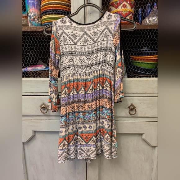 Pink Vanilla Bohemian Patterned Dress with Lace Accents - Picture 4 of 4